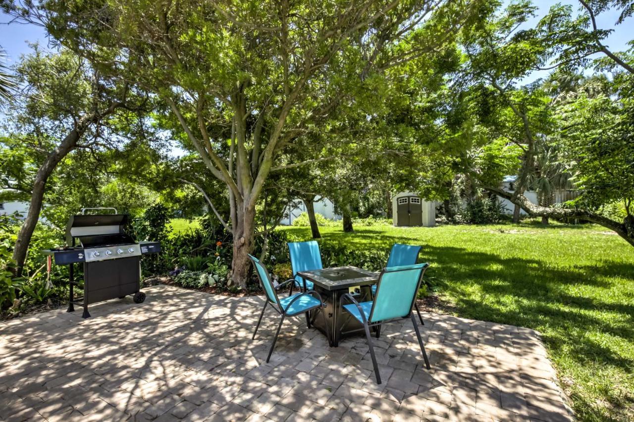 New Smyrna Beach Abode With Fire Pit, Walk To Beach! Villa Buitenkant foto